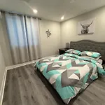 Charming 3Br 2Ba With Private Patio