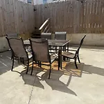 Charming 3Br 2Ba With Private Patio
