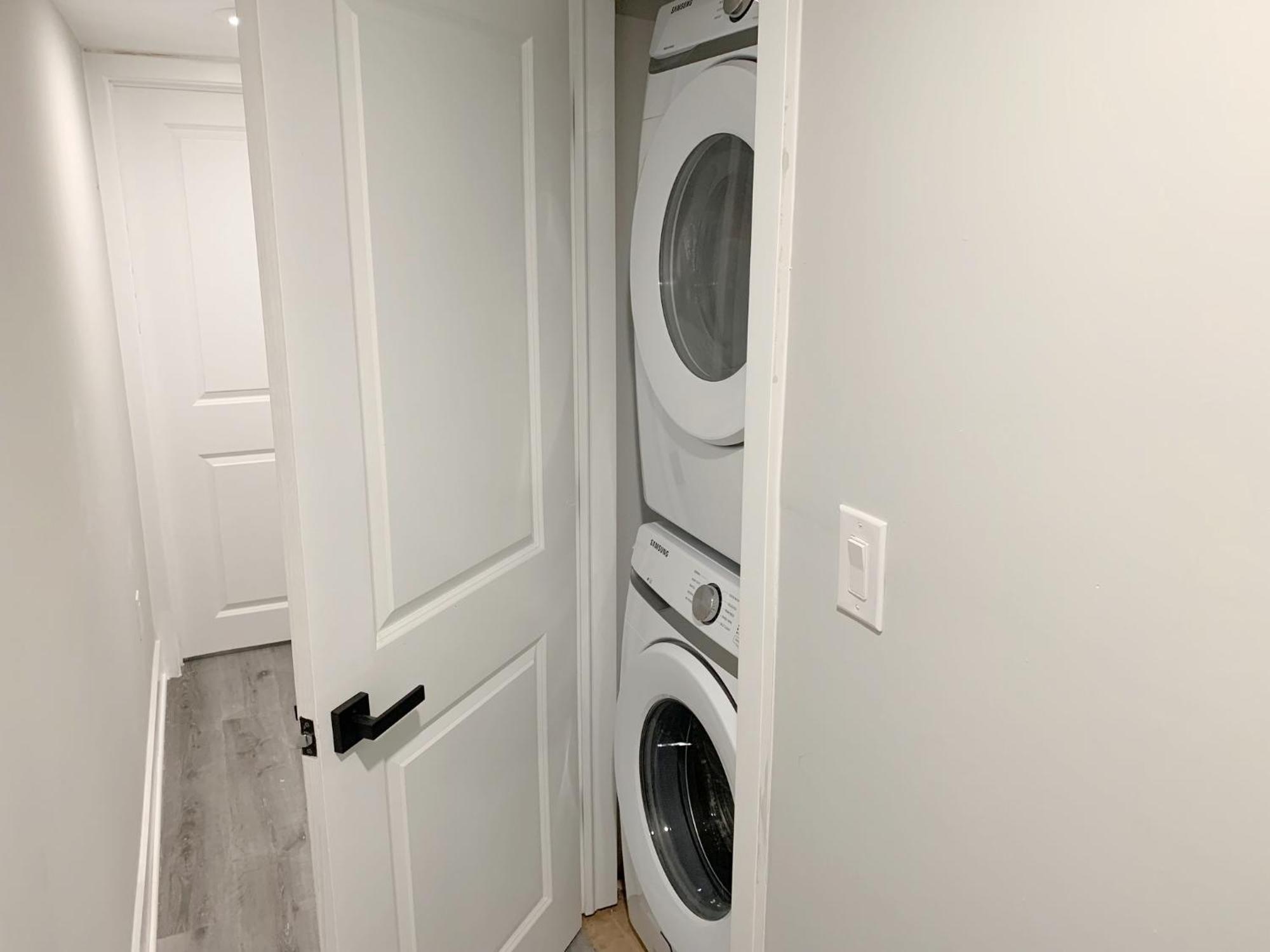Charming 3br 2ba With Private Patio