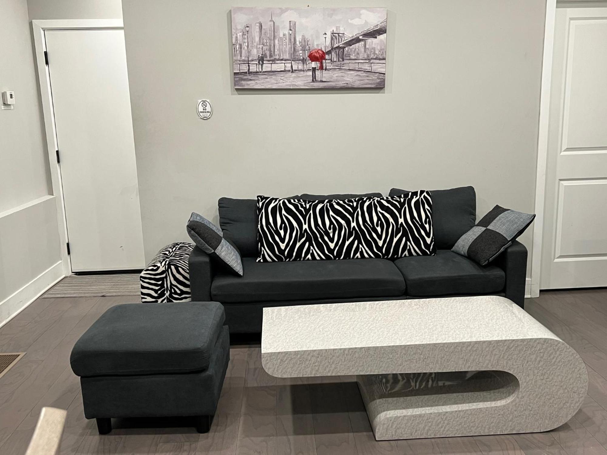 Charming 3br 2ba With Private Patio Philadelphia